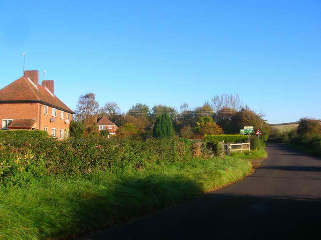 New Cottages Coombes Road geograph.org .uk 1011626